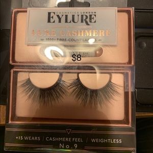 Eyelashes